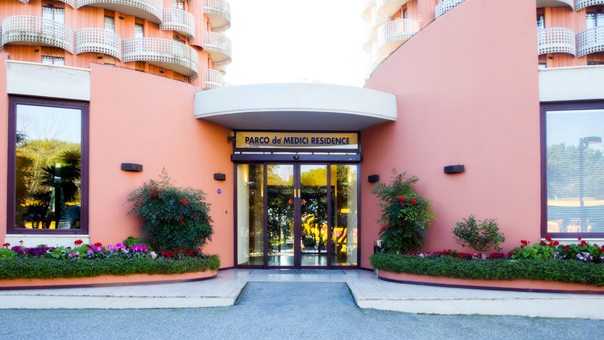 PARCO DE’ MEDICI RESIDENCE – HOTEL ***