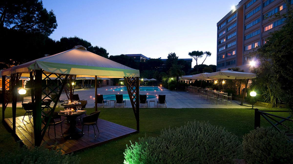 HOLIDAY INN ROME EUR PARCO DEI MEDICI ****